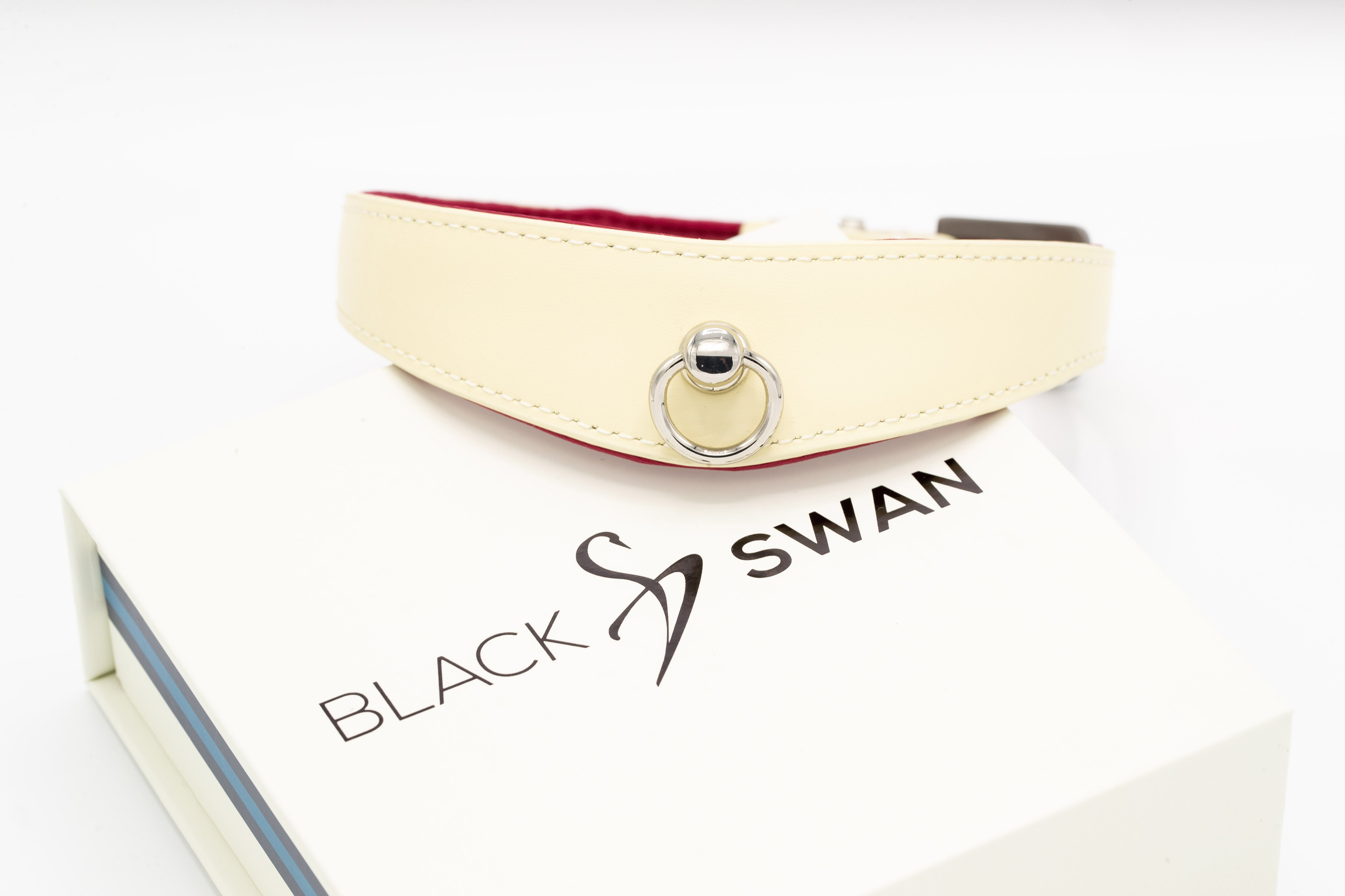 Black Swan Collars Red Berry