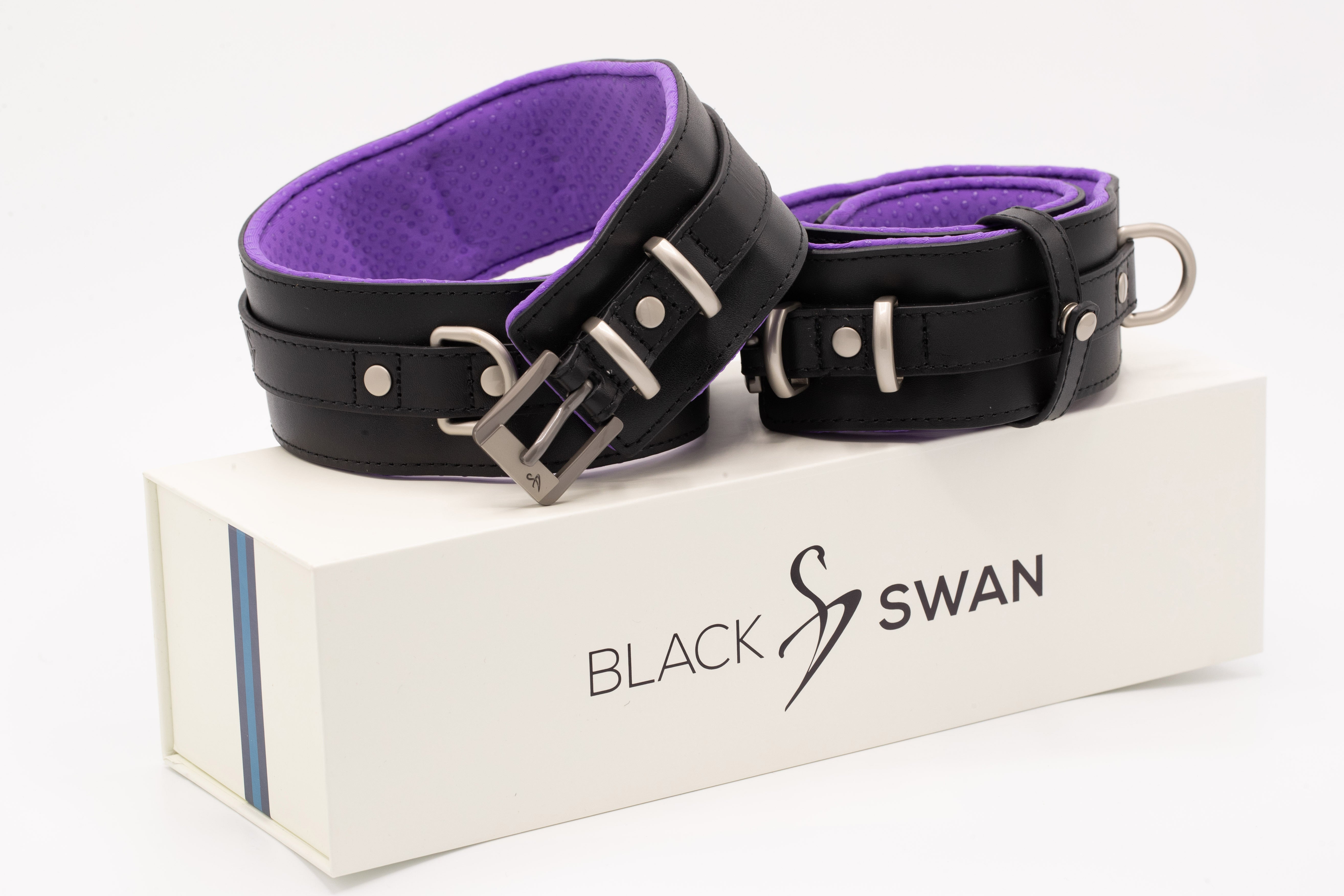 Black Swan Oberschenkelfessel Black Purple